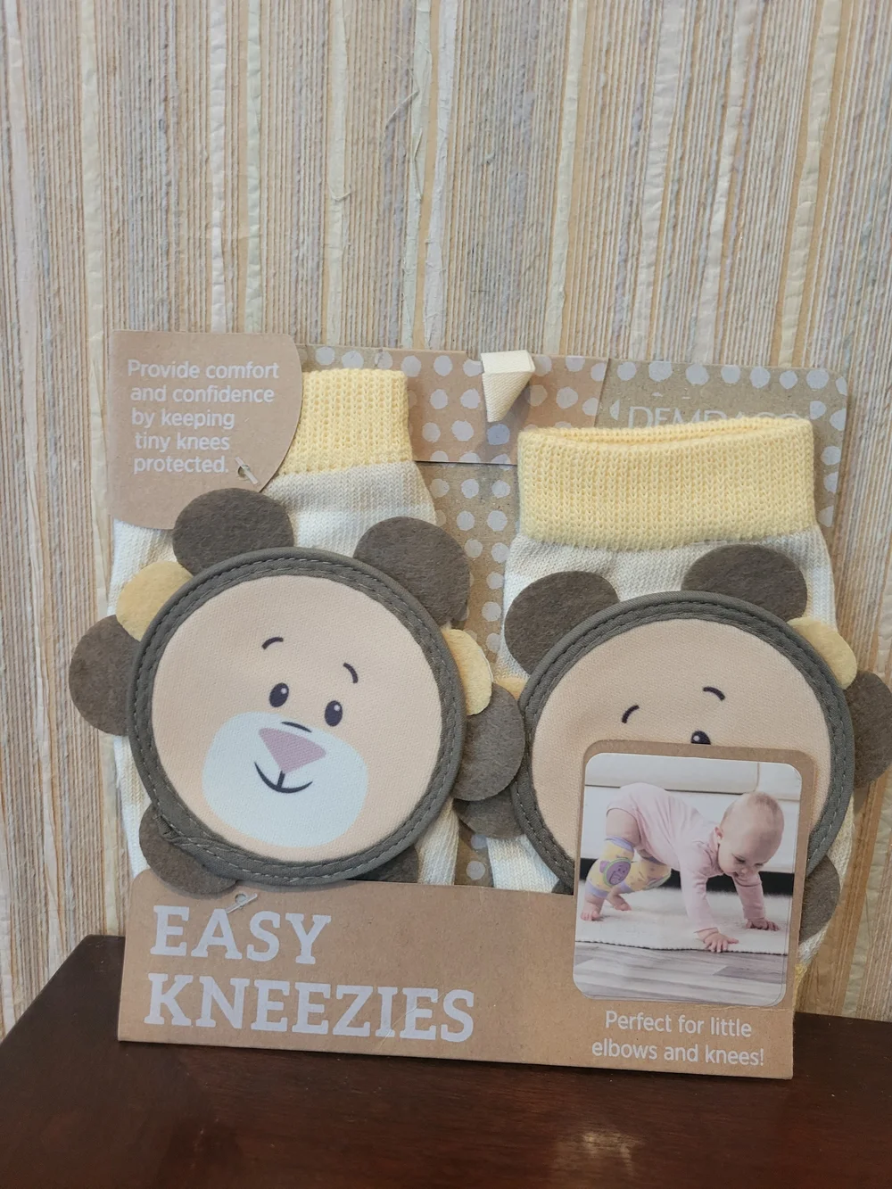 Easy Kneezies Kids Knee Pads - Yellow Lion Design NWT